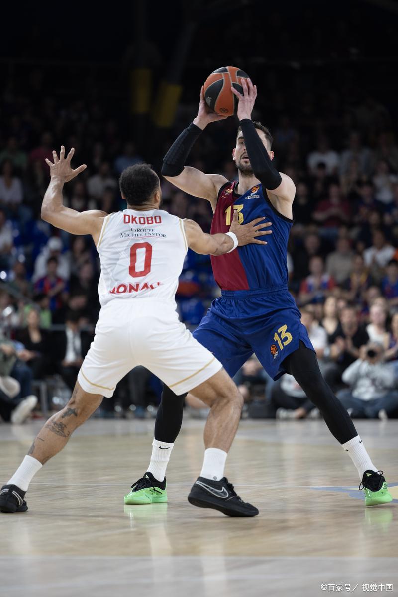 夏洛特黄蜂迎NBA季后赛关键赛,加时末段止住颓势,赛场秩序良好,年轻球员得到机会的简单介绍 夏洛特黄蜂迎NBA季后赛关键赛,加时末段止住颓势,赛场秩序良好,年轻球员得到机会的简单介绍